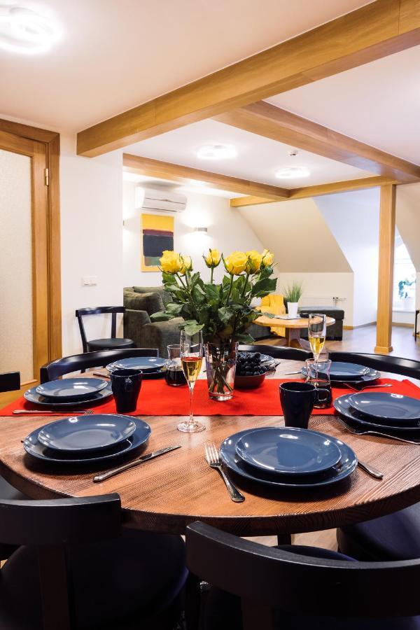 Lejlighed Rothko Apartment/8 Guests/4bedrooms/riga Old Town