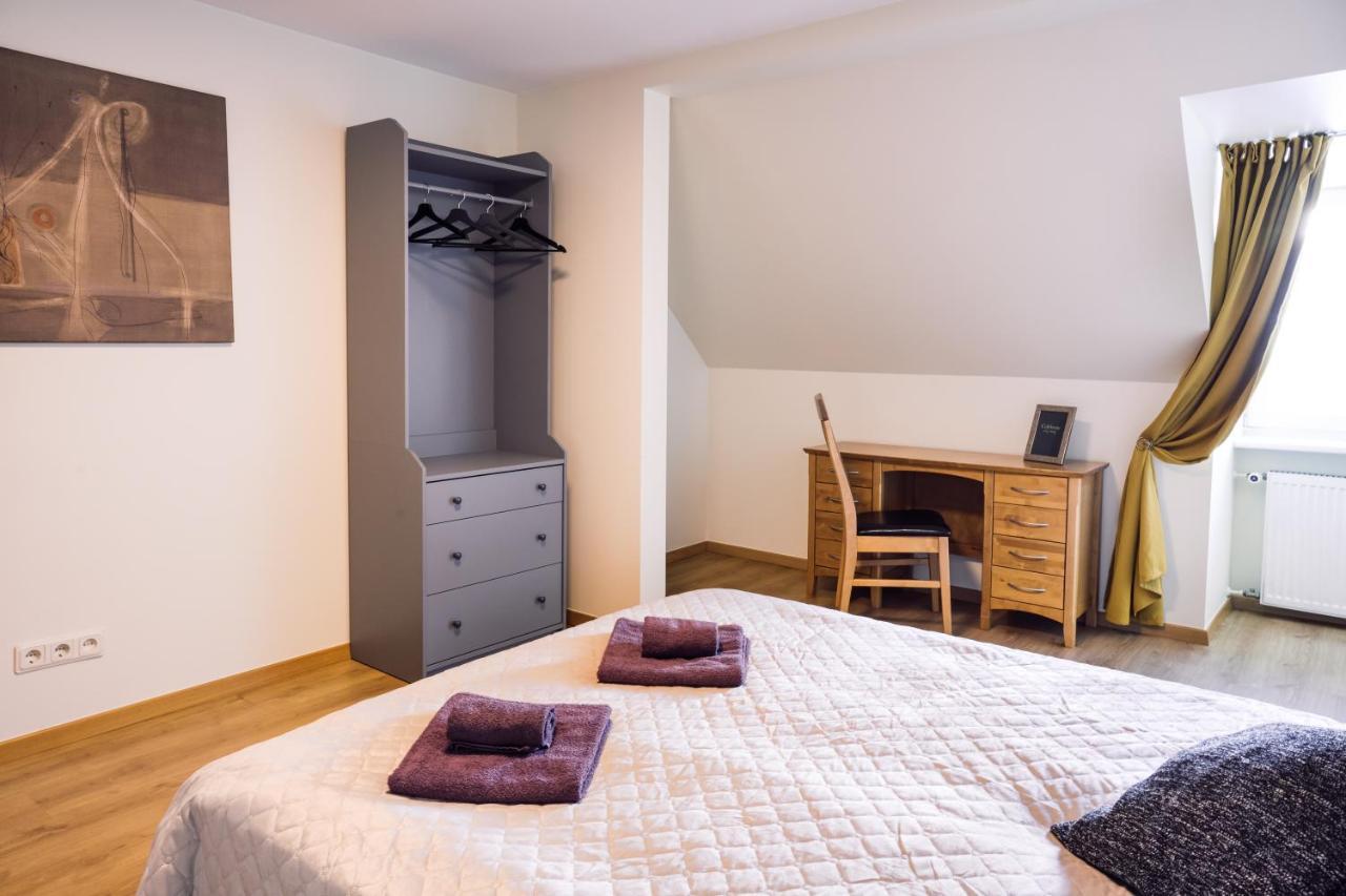 Rothko Apartment/8 Guests/4bedrooms/riga Old Town Lejlighed *